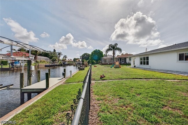 Building Photo - 27256 San Marino Dr