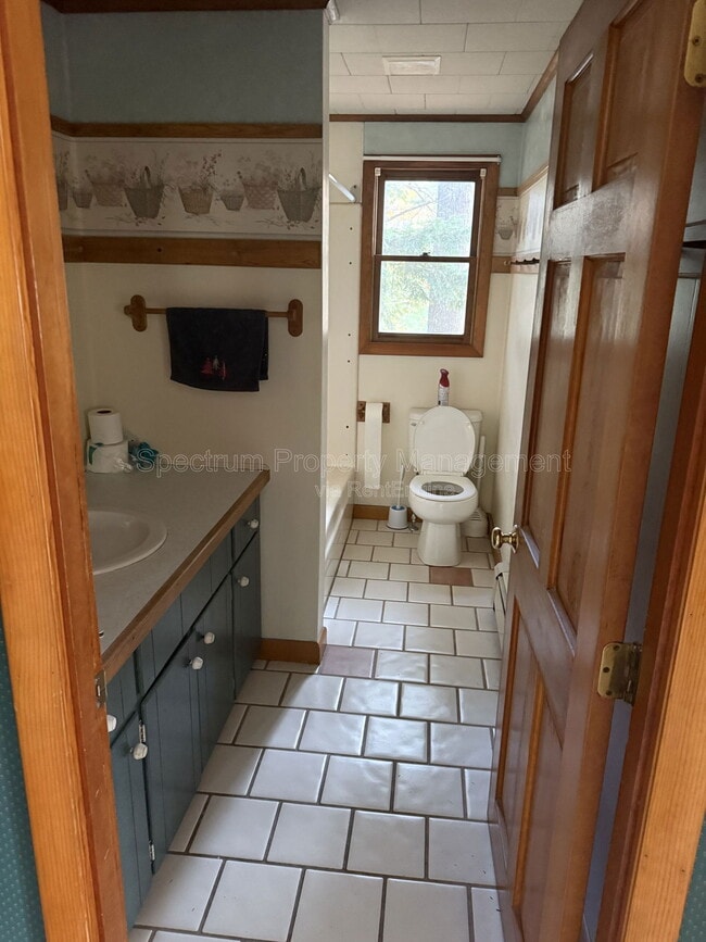 Building Photo - 108 Pinewoods Trail