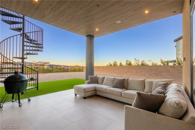 Building Photo - 5394 Succulent Rose Dr