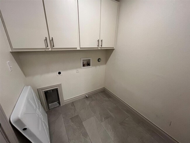 Building Photo - 2105 Tiger Trail