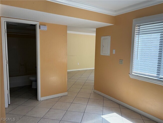 Building Photo - 7737 Tamara Lee Ct