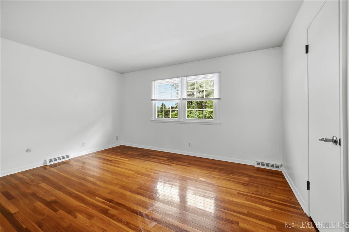 Building Photo - 119 W Swain St