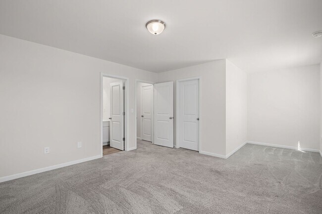 Building Photo - ***MOVE IN SPECIAL -$500 OF FIRST 2 MONTHS RENT WITH A FEBRARY 27TH OR SOONER MOVE IN DATE***Welc...