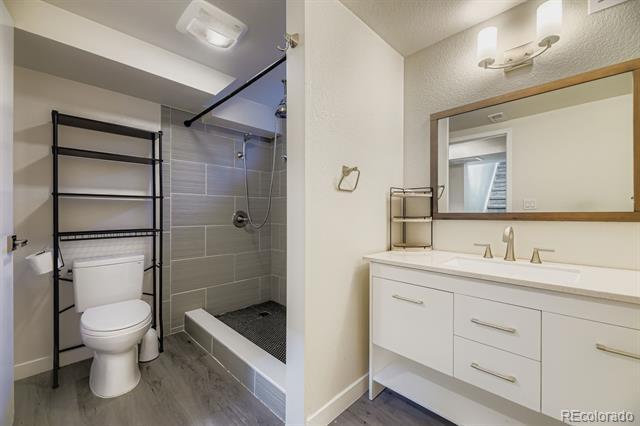 Building Photo - 952 S Garland Way