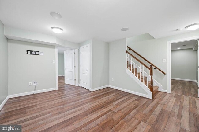 Building Photo - 110 Bedrock Dr