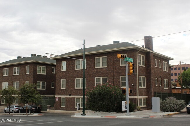 Building Photo - 1717 N Stanton St