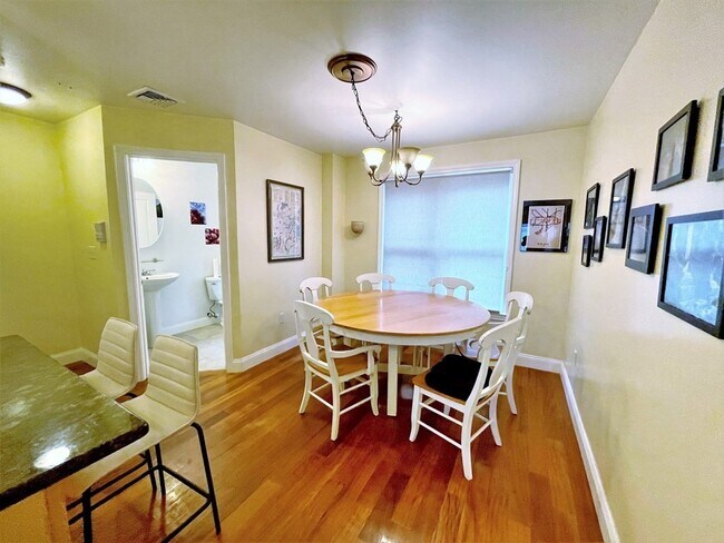 Building Photo - 232 Prospect St