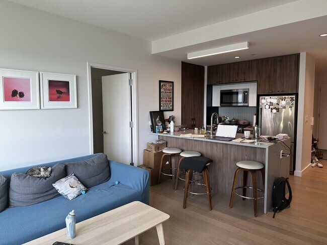 Building Photo - 4428 Purves St