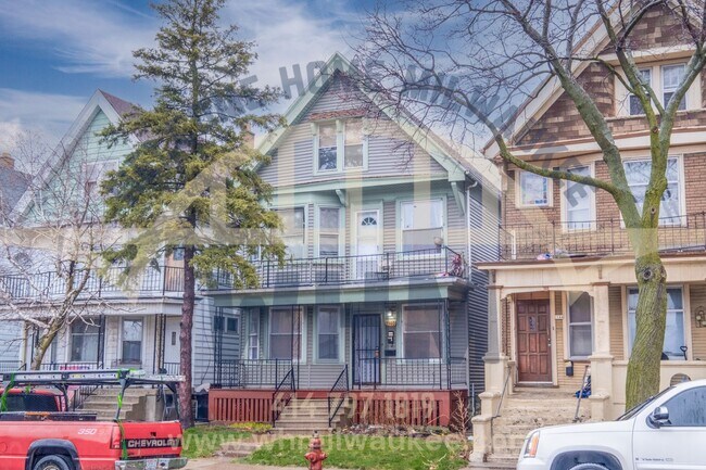 Primary Photo - PRICE DROP! Welcome Home to this Charming ...