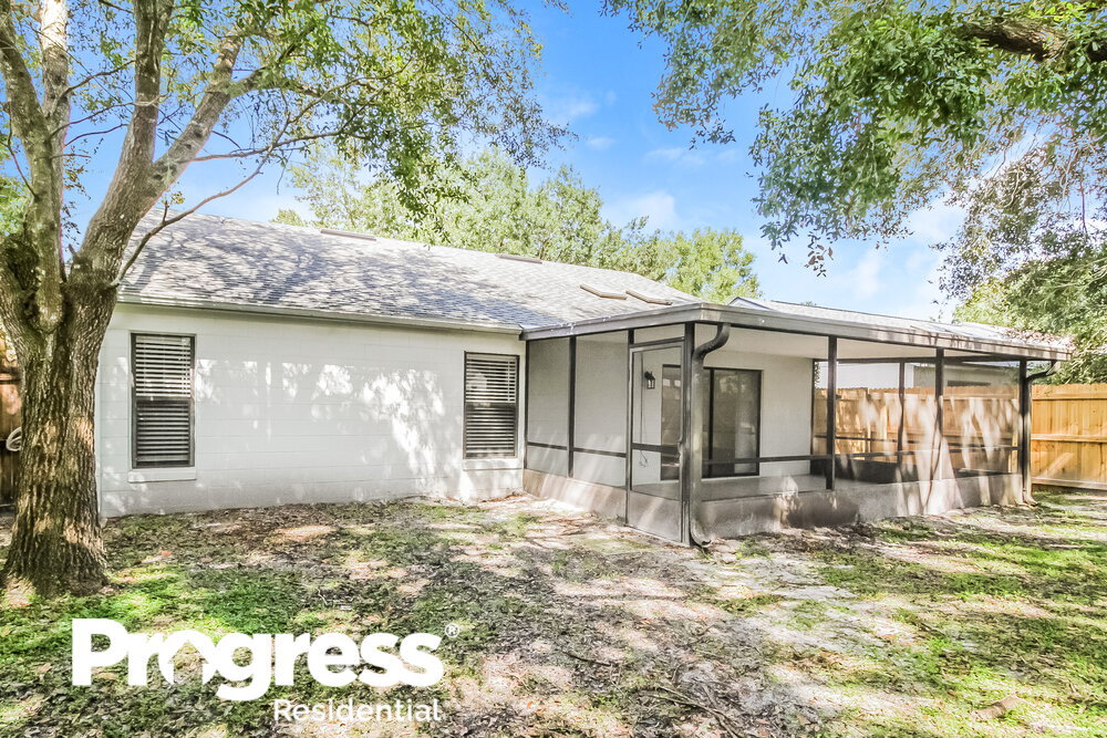 Building Photo - 1055 Alpug Ave