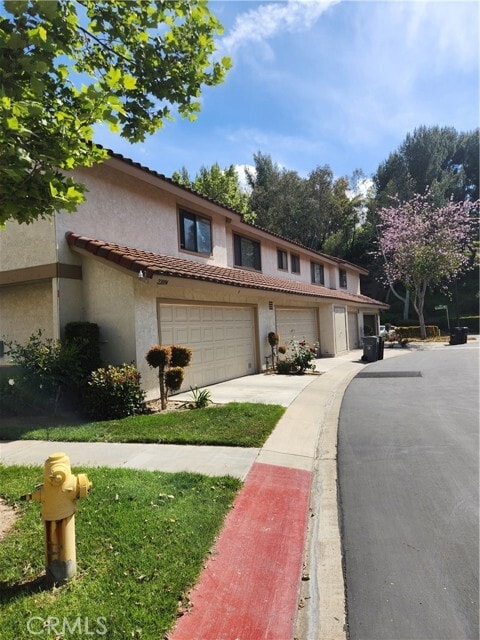 Building Photo - 22804 Chardonnay Dr