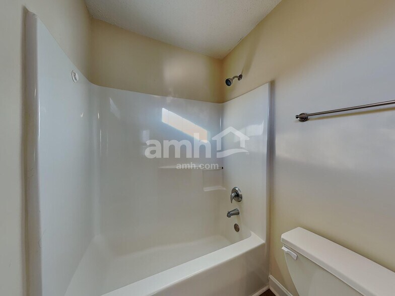 Building Photo - 5073 Natalie Temple Ln