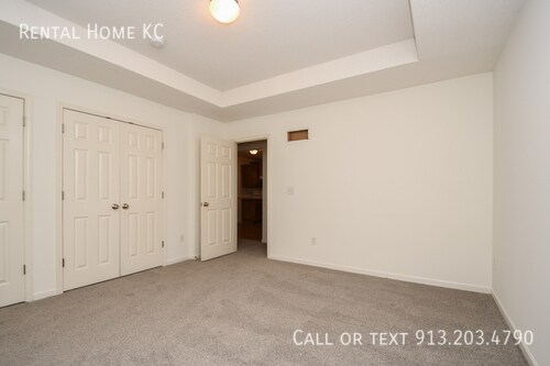 Building Photo - 10203 W 59th Terrace