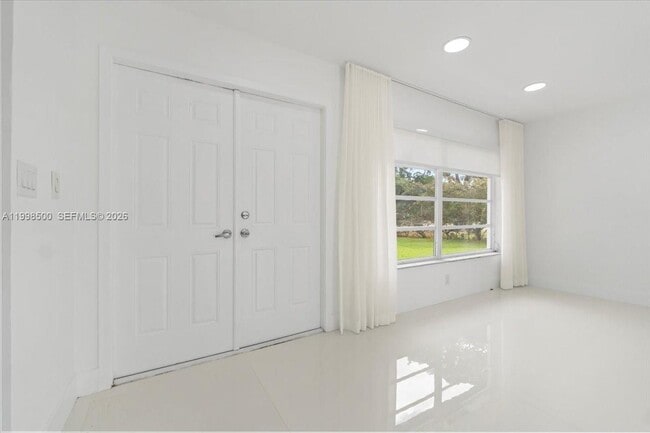 Building Photo - 1910 NW 36th St