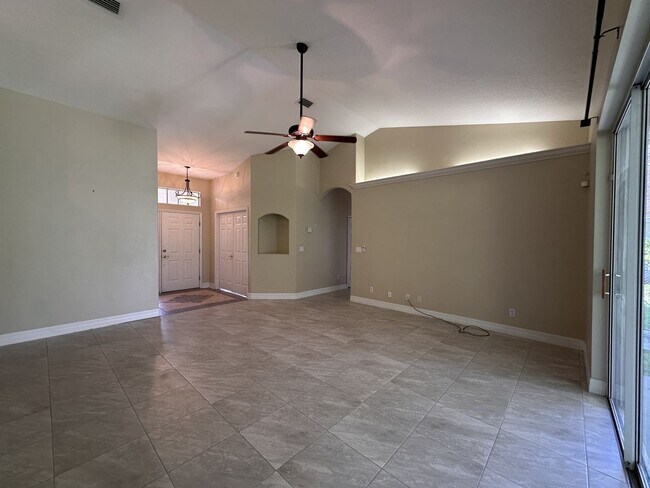 Building Photo - Ormond Lakes Opportunity