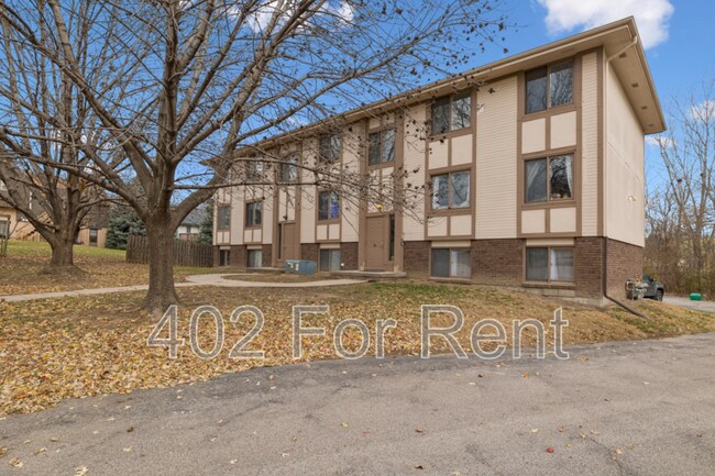 Building Photo - 8005 S 48th Ave