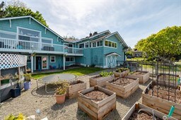 Building Photo - 3515 T Ave