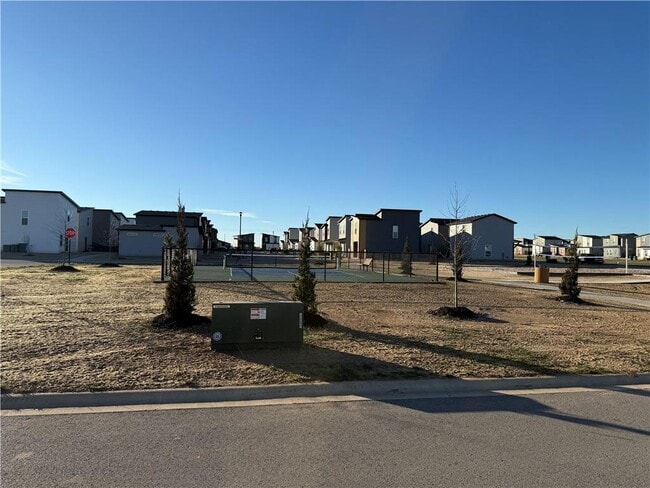 Building Photo - 1051 States Ave