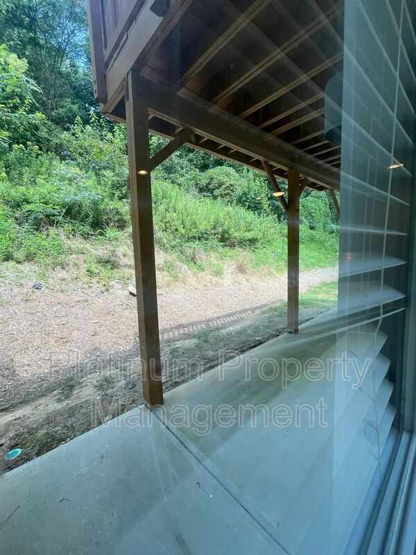 Building Photo - 1631 Venture Pt Wy