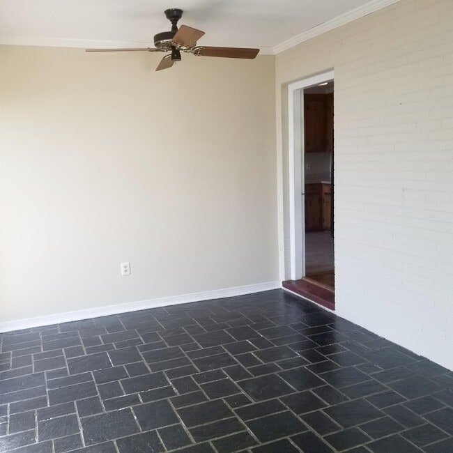 Building Photo - 6139 Powhite Farm Dr