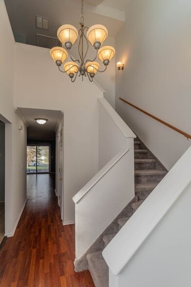 Building Photo - 99 Boniface Dr