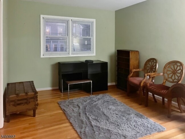 Building Photo - 12 Gless Ave