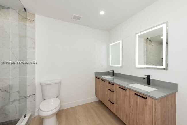 Building Photo - 13912 SW 103rd Ln