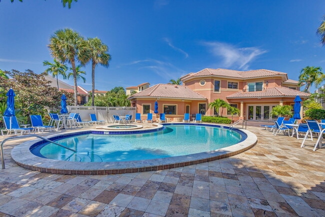 Building Photo - 500 Uno Lago Dr