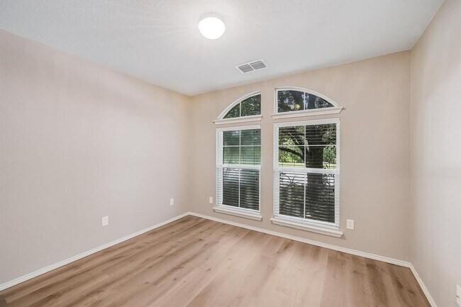 Building Photo - 1104 Battenburg Trail