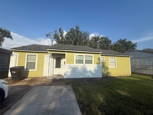 Primary Photo - 9433 Rosehaven Dr