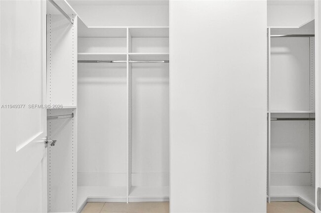 Building Photo - 151 N Seabreeze Blvd