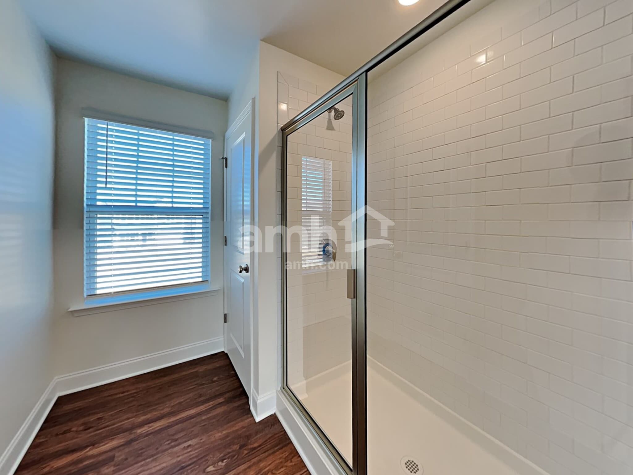 Building Photo - 185 Larragan Dr