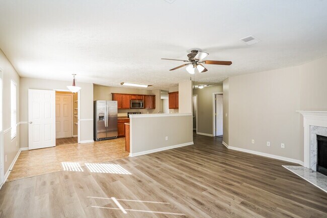 Building Photo - 2845 Meadow Glen