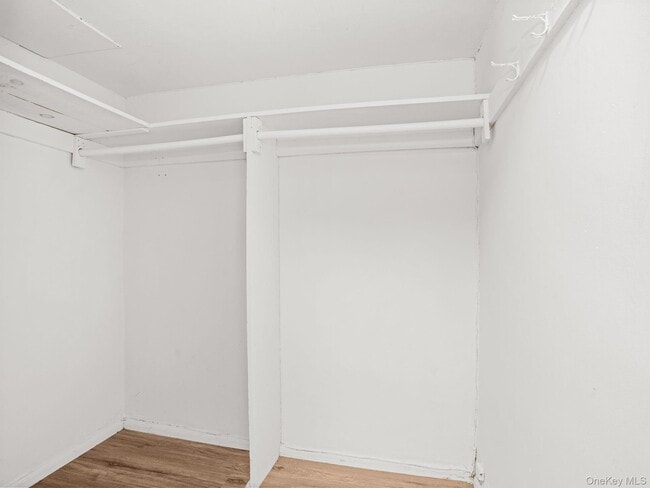 Building Photo - 600 Bedford Rd