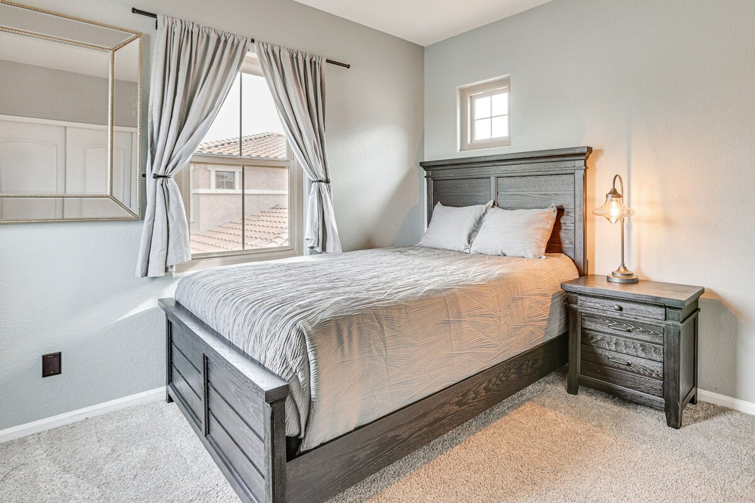 Building Photo - 13716 W Cypress St