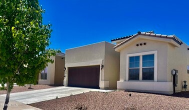 Building Photo - 2849 Tierra Oasis St