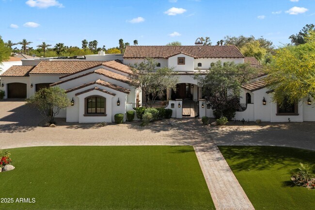 Building Photo - 8515 E Sutton Dr