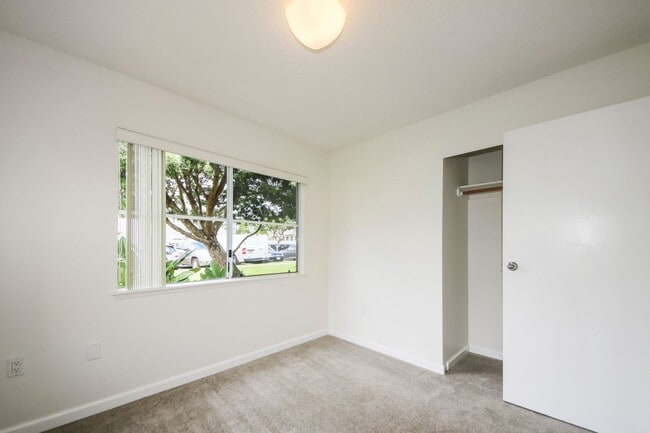 Building Photo - 95-1055 Kaapeha St #145