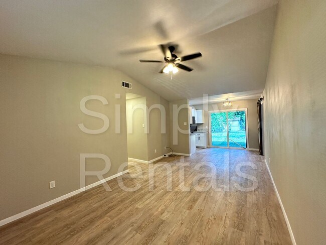 Building Photo - 6716 Flamingo Rd