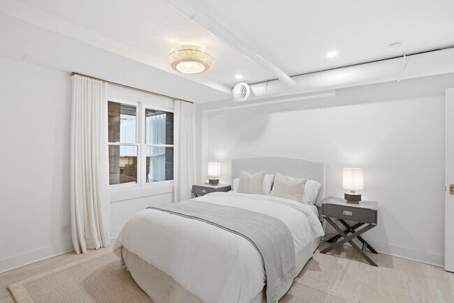 Building Photo - 309 Lorch St