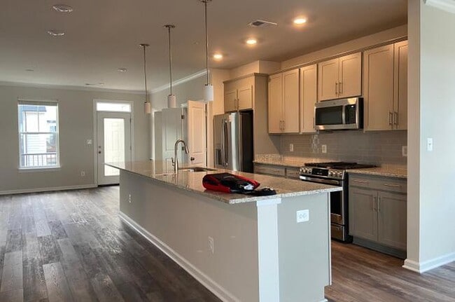 Building Photo - 2343 Stephanie Tessa Ln