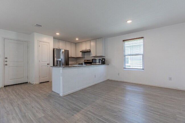 Building Photo - 4310 Fluvial Cir