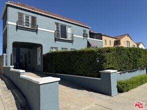Building Photo - 848 S Curson Ave