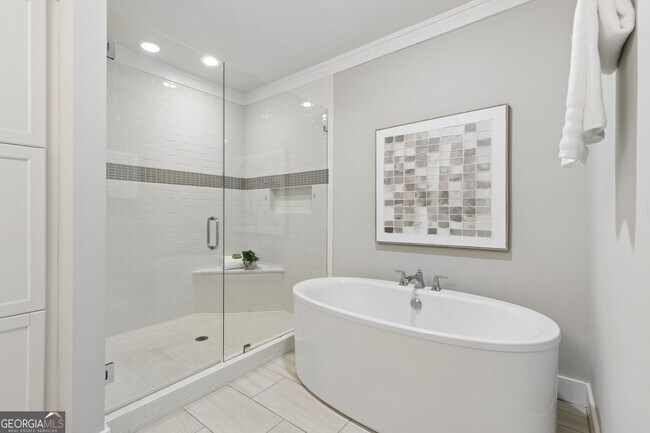 Building Photo - 2974 Hermance Dr NE