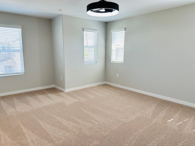 Building Photo - $2,795 Tesoro Viejo, Award Winning Communi...