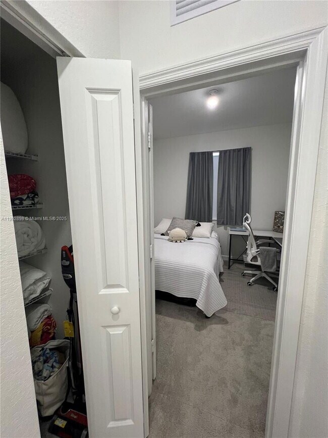 Building Photo - 12142 NW 24th Ct