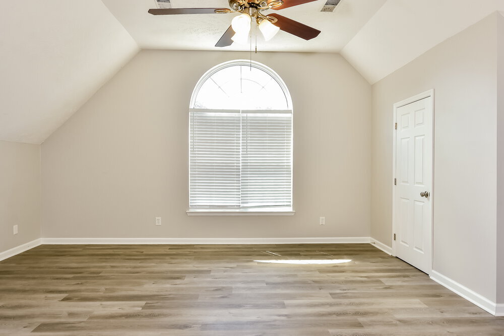 Building Photo - 441 Parrish Hill