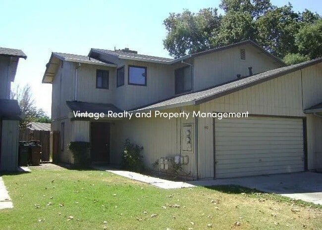 Primary Photo - Available Now! Recently Updated 3 Bedroom ...