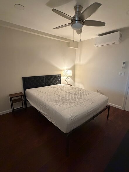 Building Photo - 2 Southview Ct