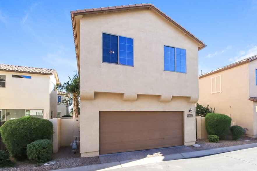 Building Photo - 3535 S Posse Trail